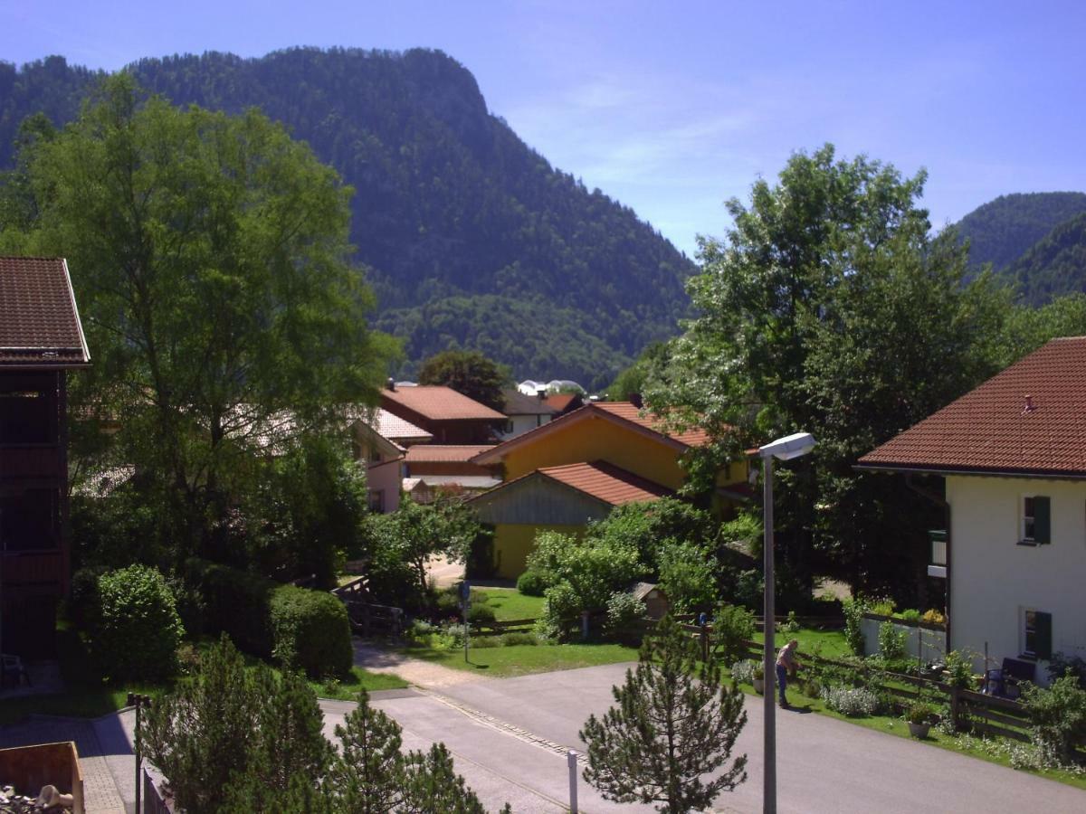 Alpina 223 Chiemgaukarte Apartment *